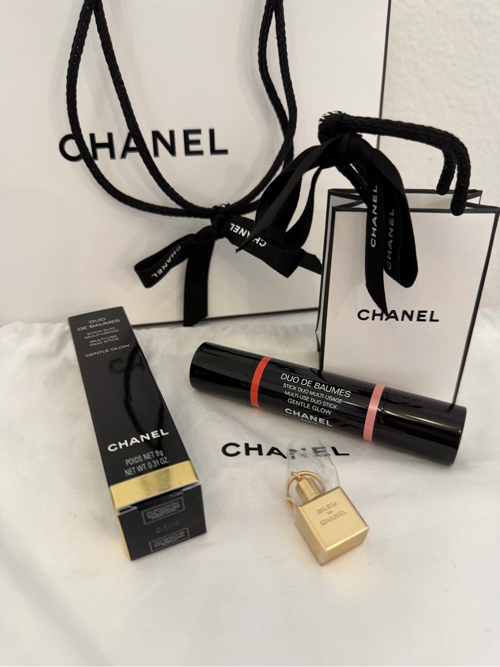 Chanel Duo De Baumes Multi-Use Stick Gentle Glow Limited Edition & CHARM!
NEW